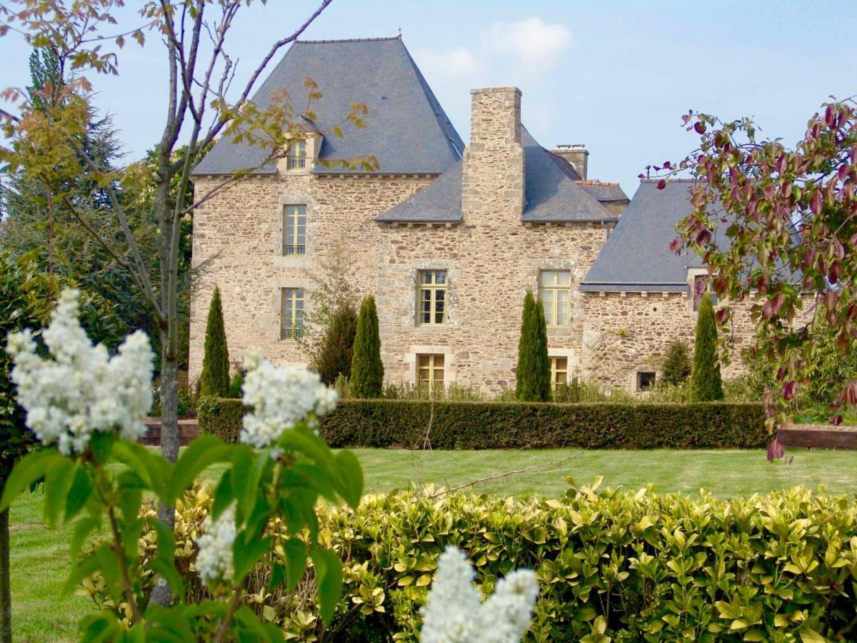 Gite La Terrasse - Manoir Le Plessix Madeuc Corseul Eksteriør billede